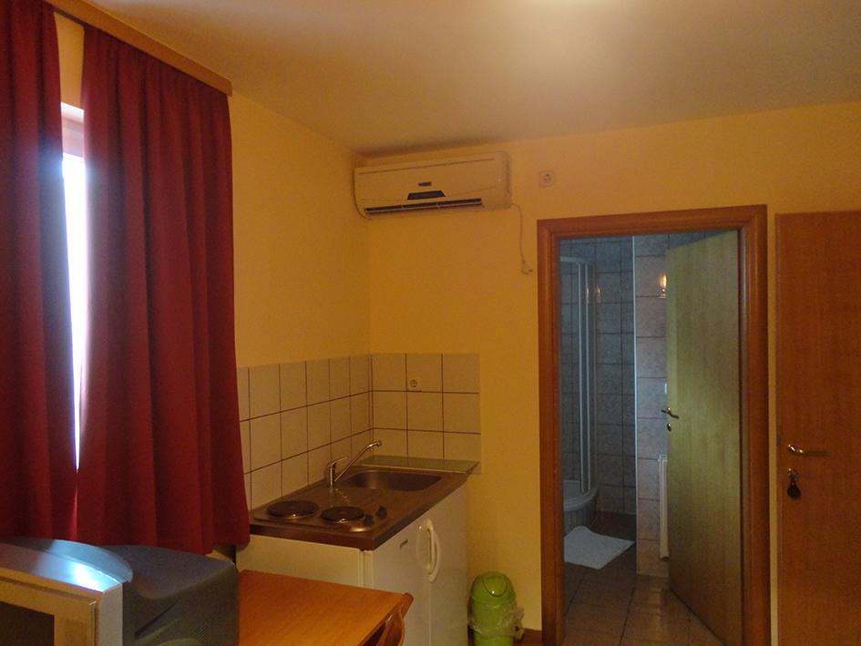 Prenociste "Magnus" Bed and Breakfast Slavonski Brod Buitenkant foto
