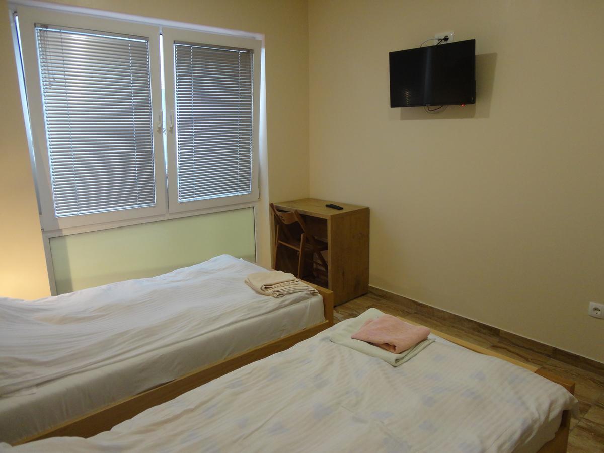 Prenociste "Magnus" Bed and Breakfast Slavonski Brod Buitenkant foto