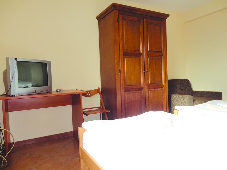Prenociste "Magnus" Bed and Breakfast Slavonski Brod Buitenkant foto