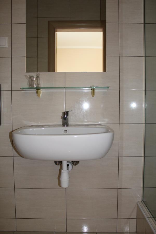 Prenociste "Magnus" Bed and Breakfast Slavonski Brod Buitenkant foto