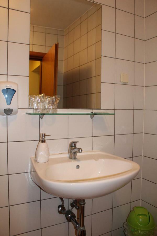 Prenociste "Magnus" Bed and Breakfast Slavonski Brod Buitenkant foto