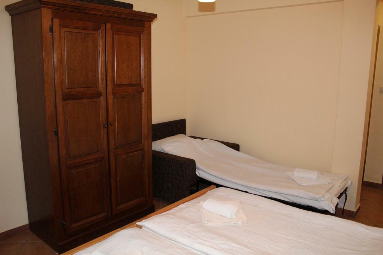 Prenociste "Magnus" Bed and Breakfast Slavonski Brod Buitenkant foto