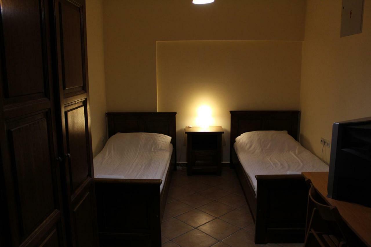 Prenociste "Magnus" Bed and Breakfast Slavonski Brod Buitenkant foto